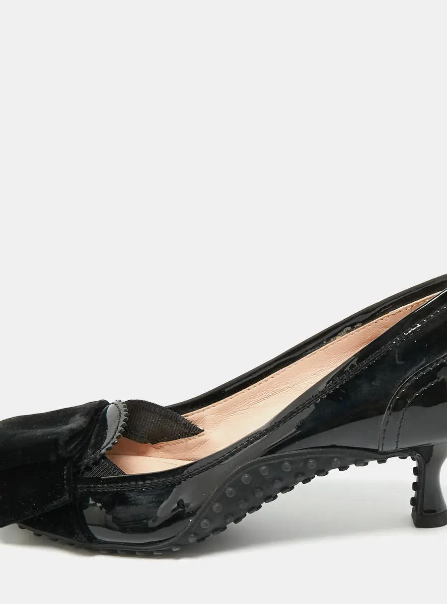 Tod's Black Leather and Velvet Loafer Pumps Size 35