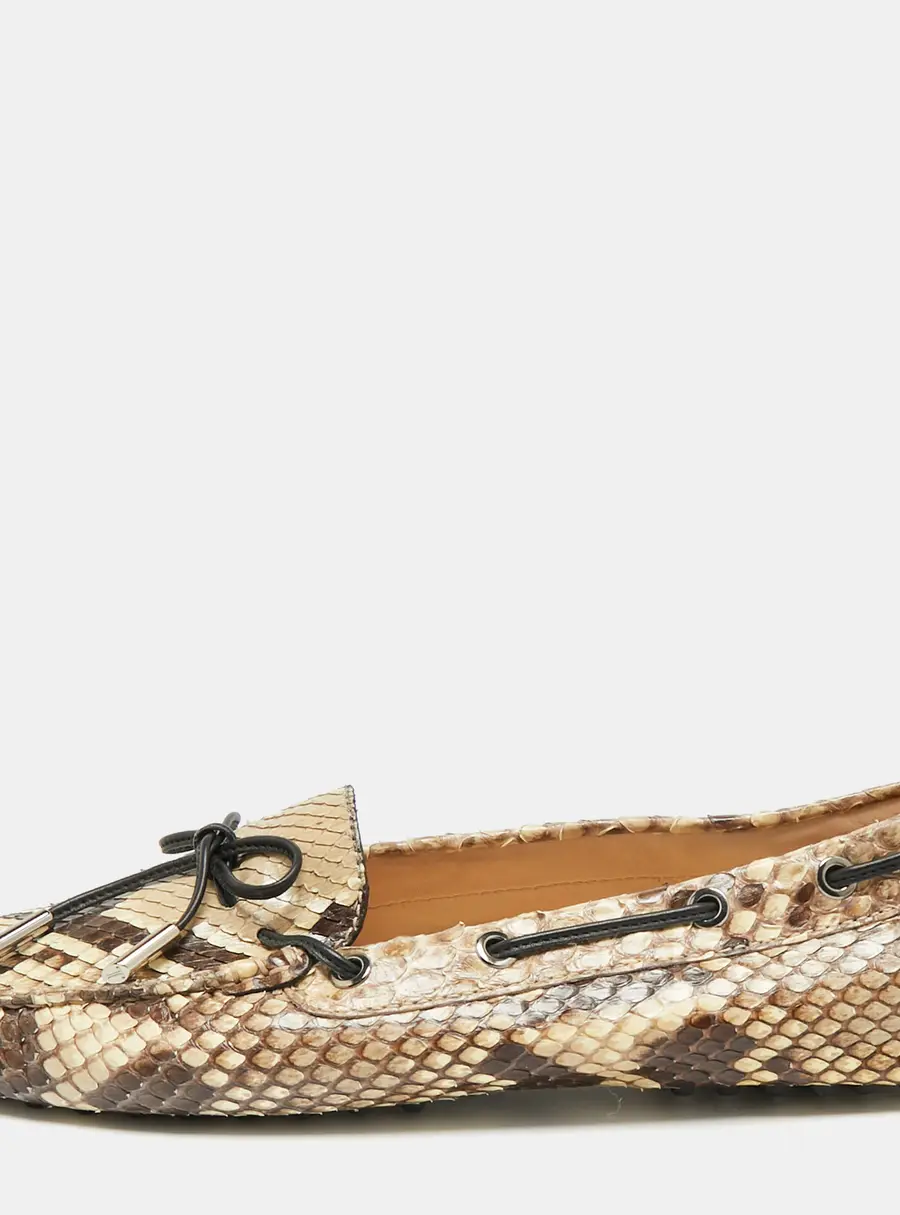 Tod's Gommino Size 39 Beige/Brown Python Leather Driver Loafers