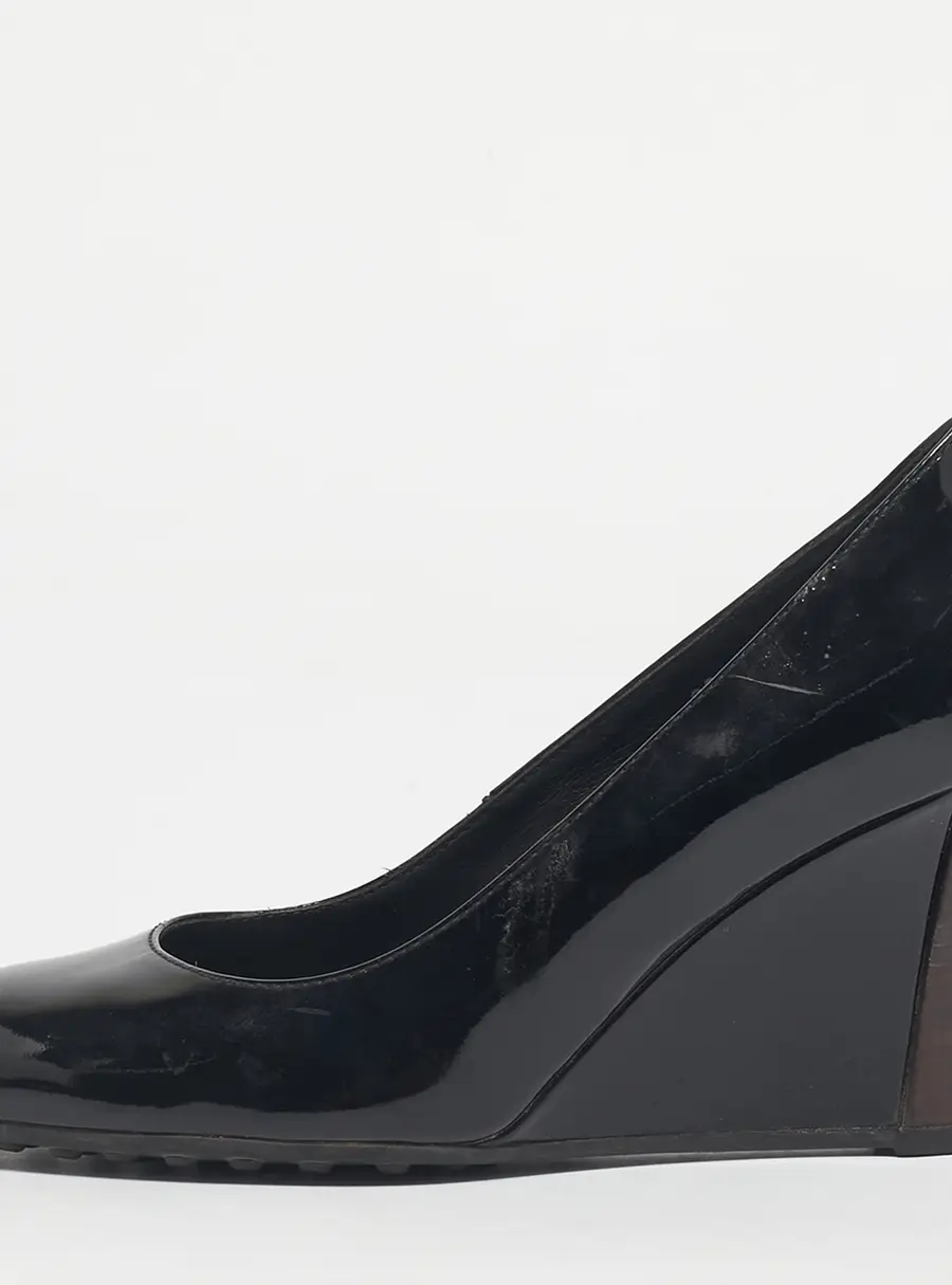 Tod's Black Patent Leather Round Toe Wedge Pumps Size 36
