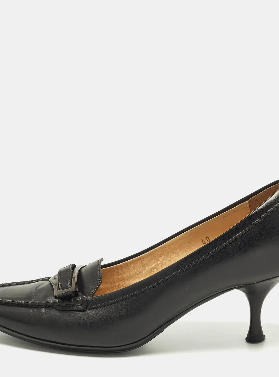 Tod's Size 40 Black Leather Loafer Pumps