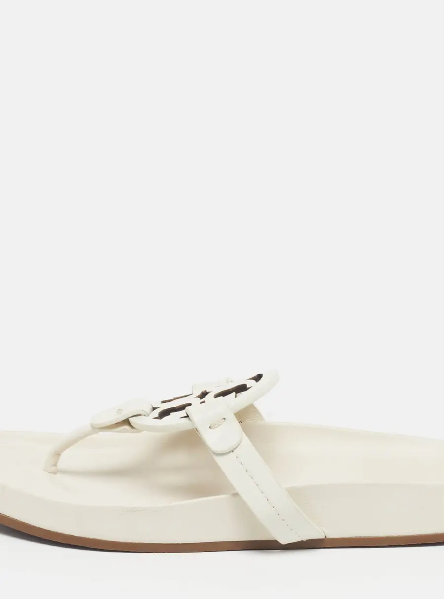 Tory Burch Miller cloud Size 36 Cream Patent Leather Thong Sandals