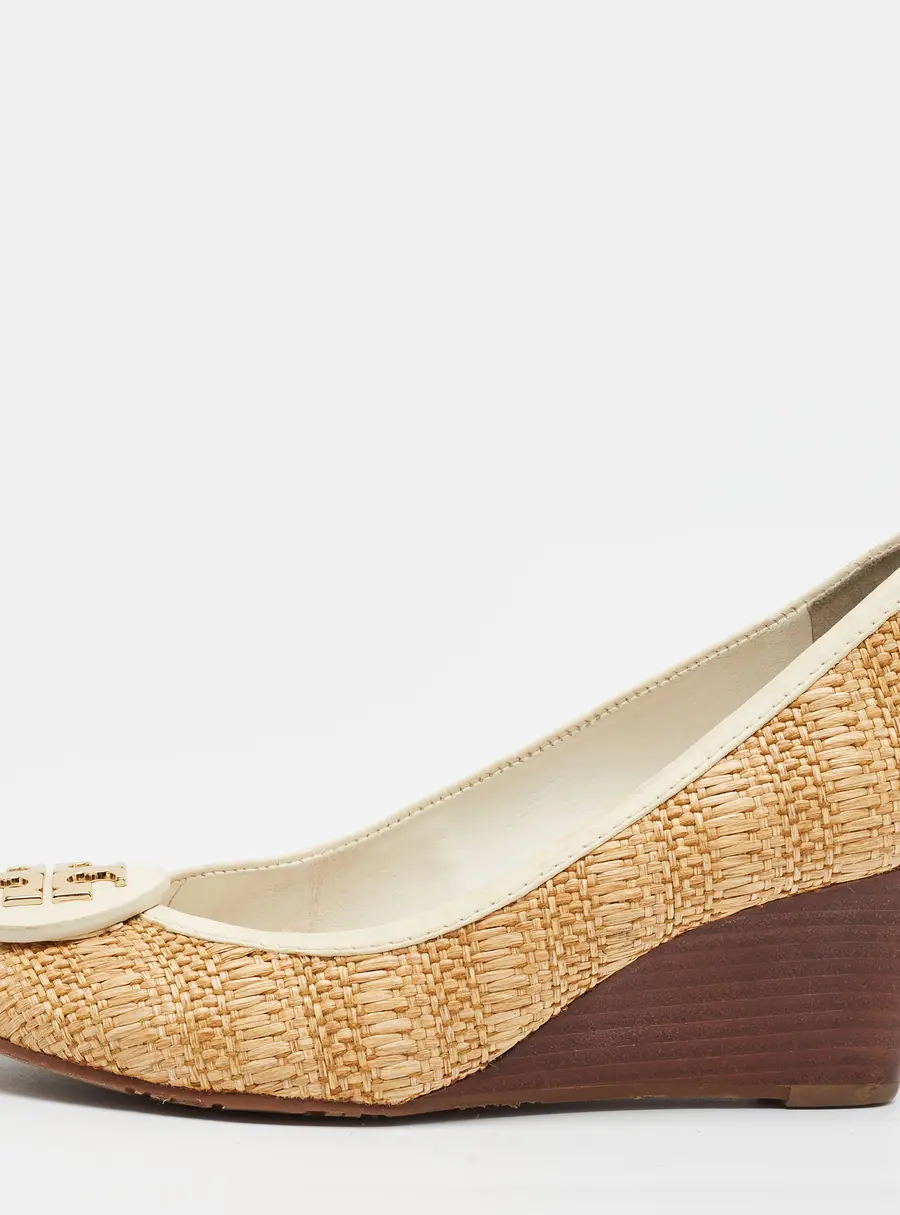 Tory Burch Reva Size 36 Beige Leather and Raffia Wedge Pumps
