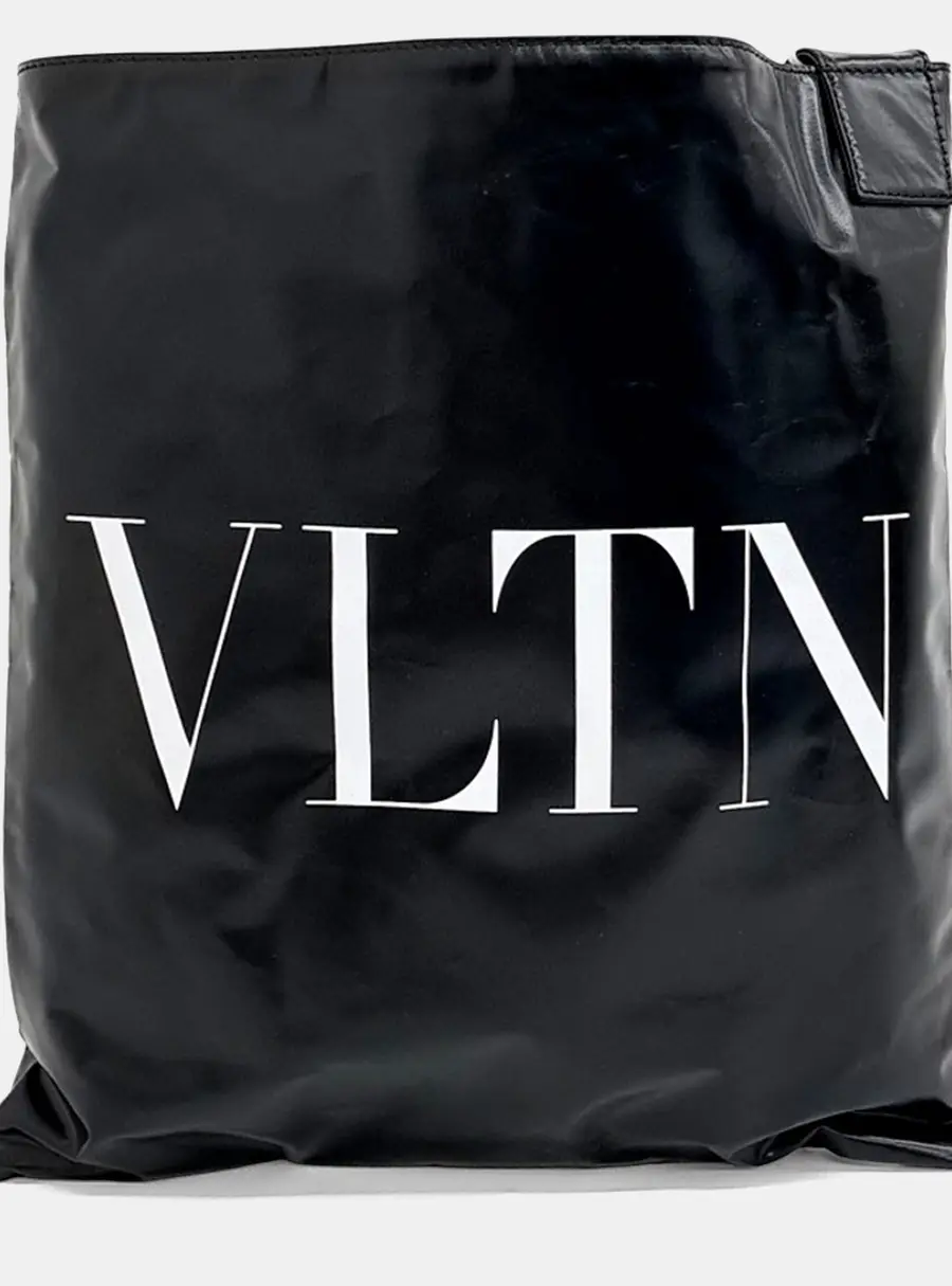 Valentino Black Leather Garavani crossbody bag