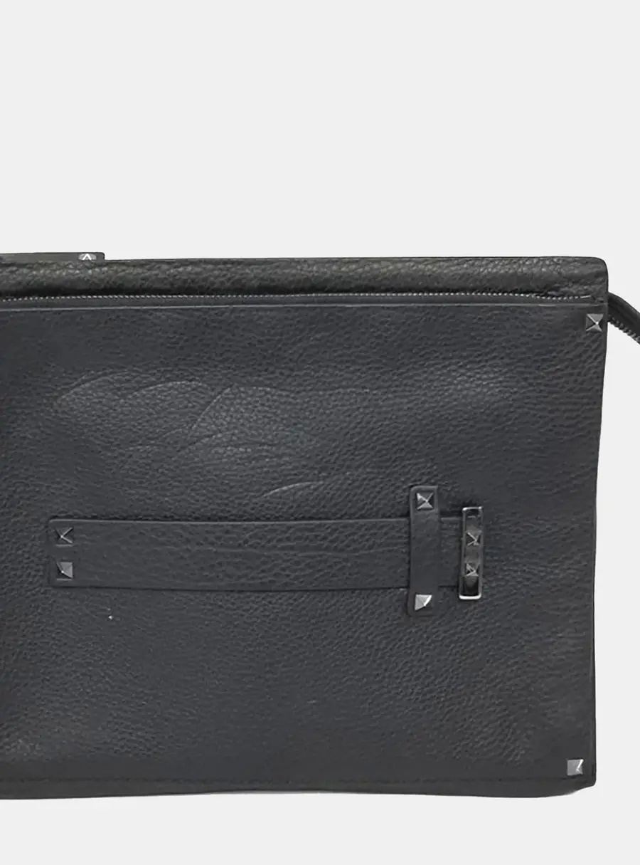 Valentino Garavani Rockstud Medium Black Grained Leather Clutch Bag