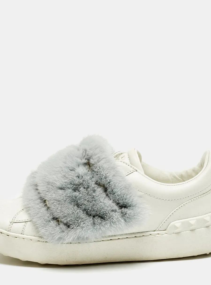 Valentino White/Blue Mink Fur And Leather Rockstud Low Top Sneakers Size 37.5