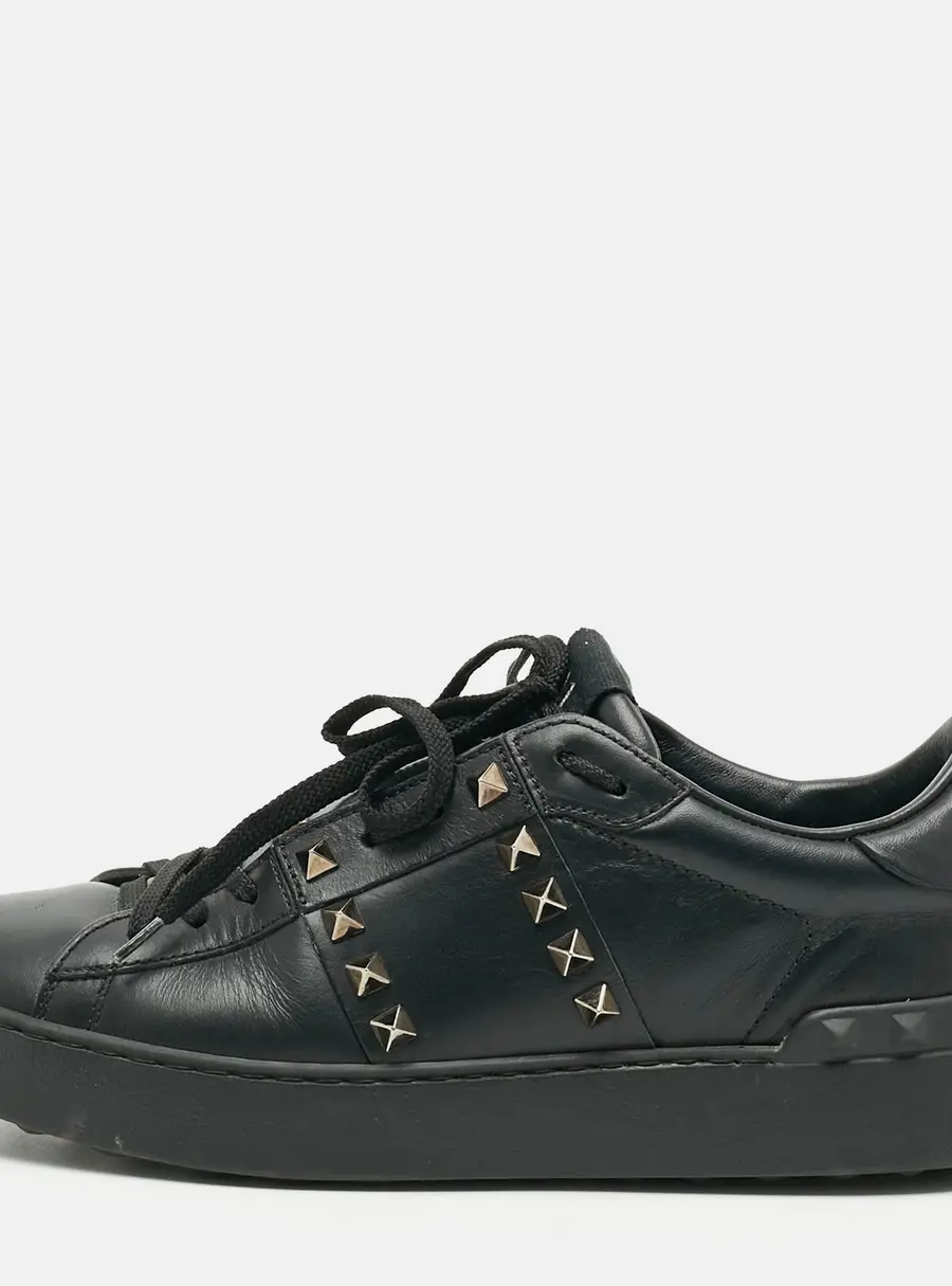 Valentino Rockstud Untitled Size 39 Black Leather Lace Up Sneakers