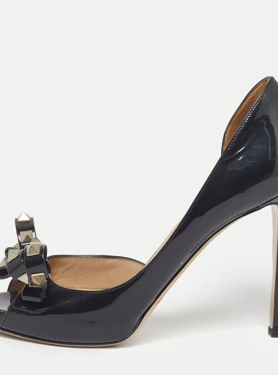 Valentino Rockstud Size 38.5 Black Patent Leather D'orsay Pumps