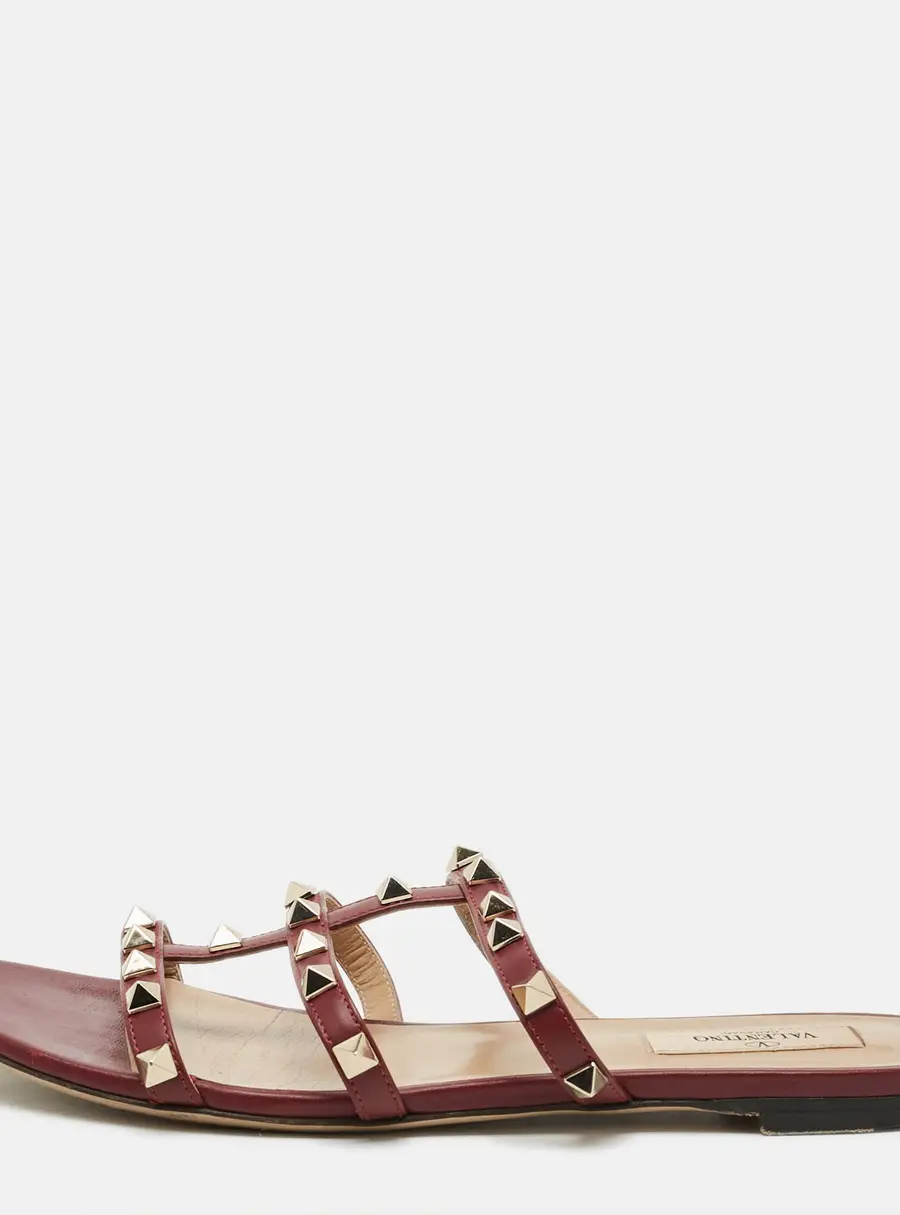 Valentino Rockstud Size 38 Burgundy Leather Flat Sandals