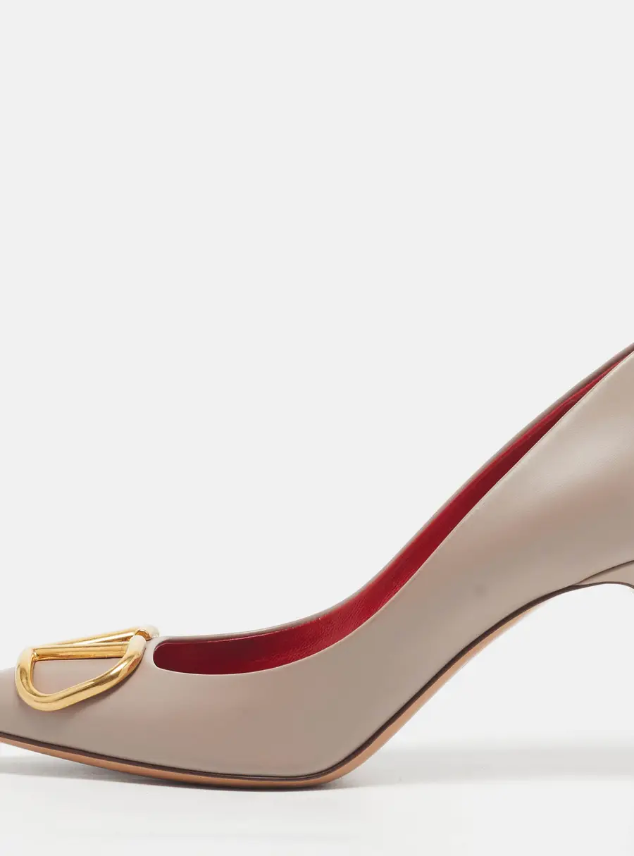 Valentino VLogo Size 37.5 Dusty Pink Leather Pointed Toe Pumps