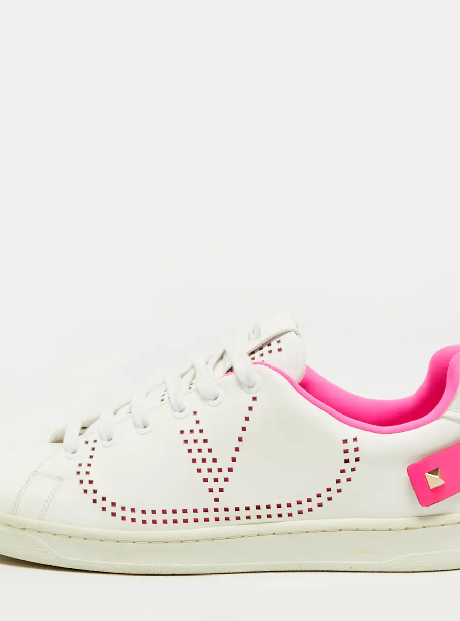 Valentino V-Logo Size 39.5 White/Pink Leather Low Top Sneakers