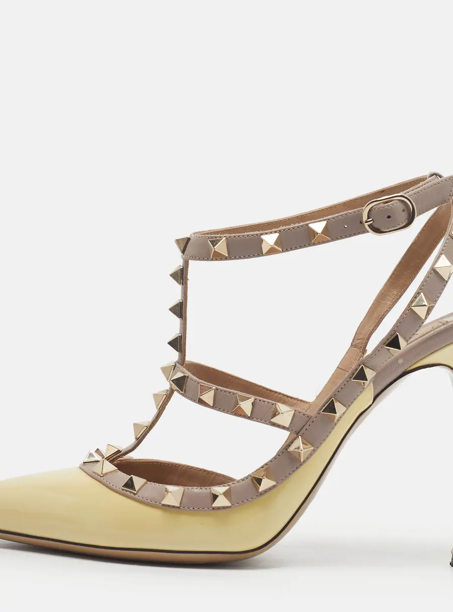 Valentino Rockstud Caged Size 39 Cream/Beige Leather and Patent Leather Pumps
