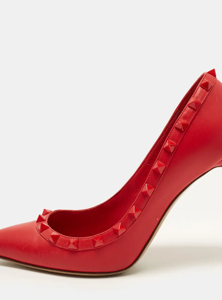 Valentino Rockstud Size 37 Red Leather Pointed Toe Pumps