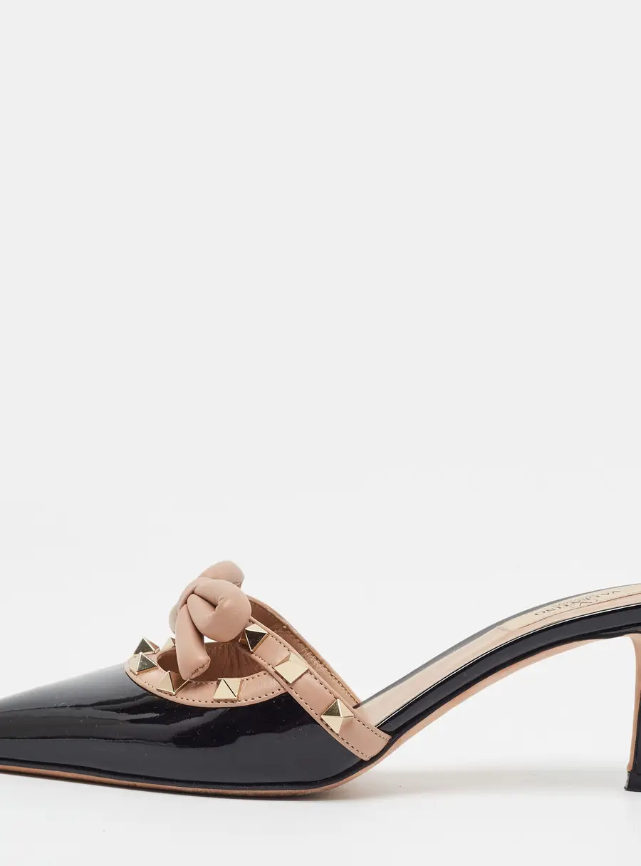 Valentino Garavani Rockstud Size 37 Black/Beige Leather and Patent Bow Mules