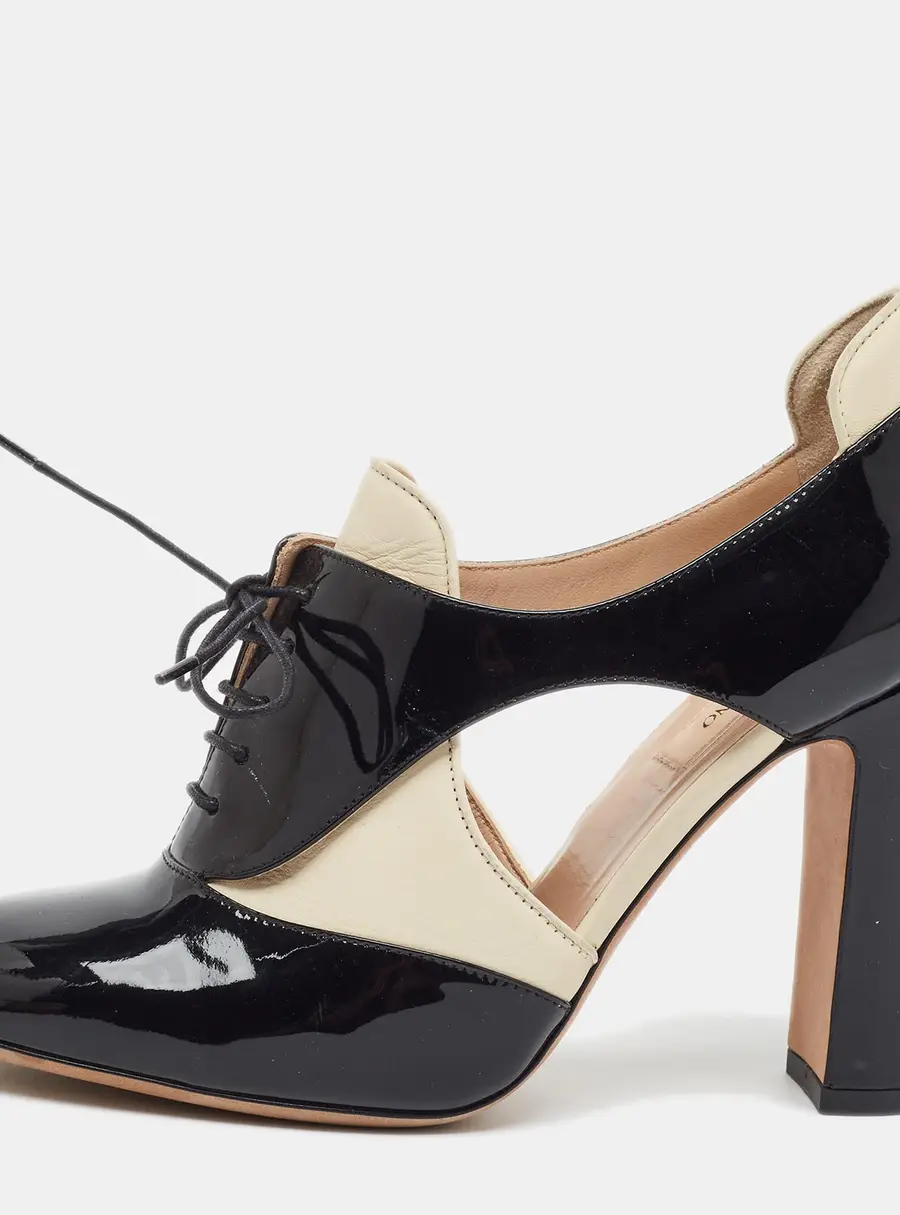 Valentino Size 39 Black Cut Out Leather and Patent Leather Booties