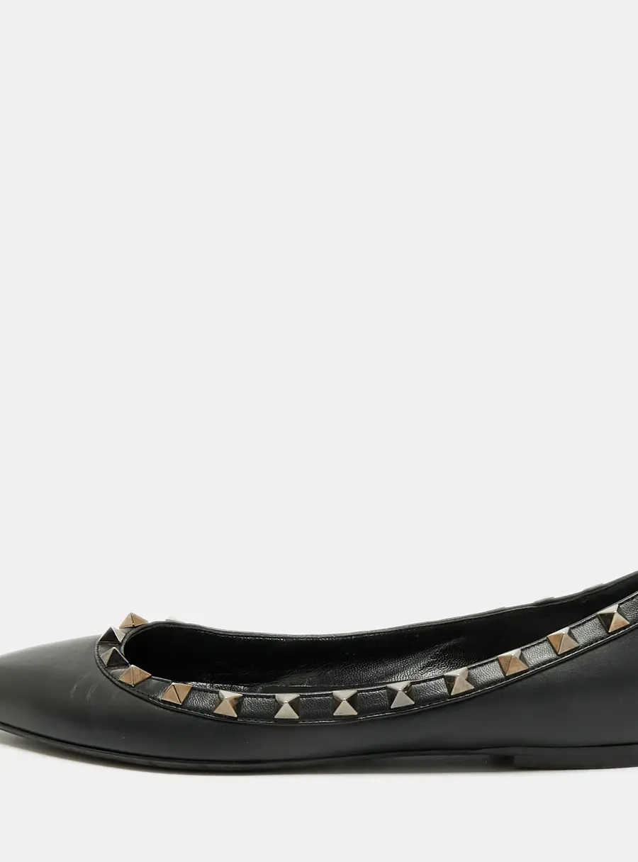 Valentino Rockstud Size 37 Black Leather Ballet Flats