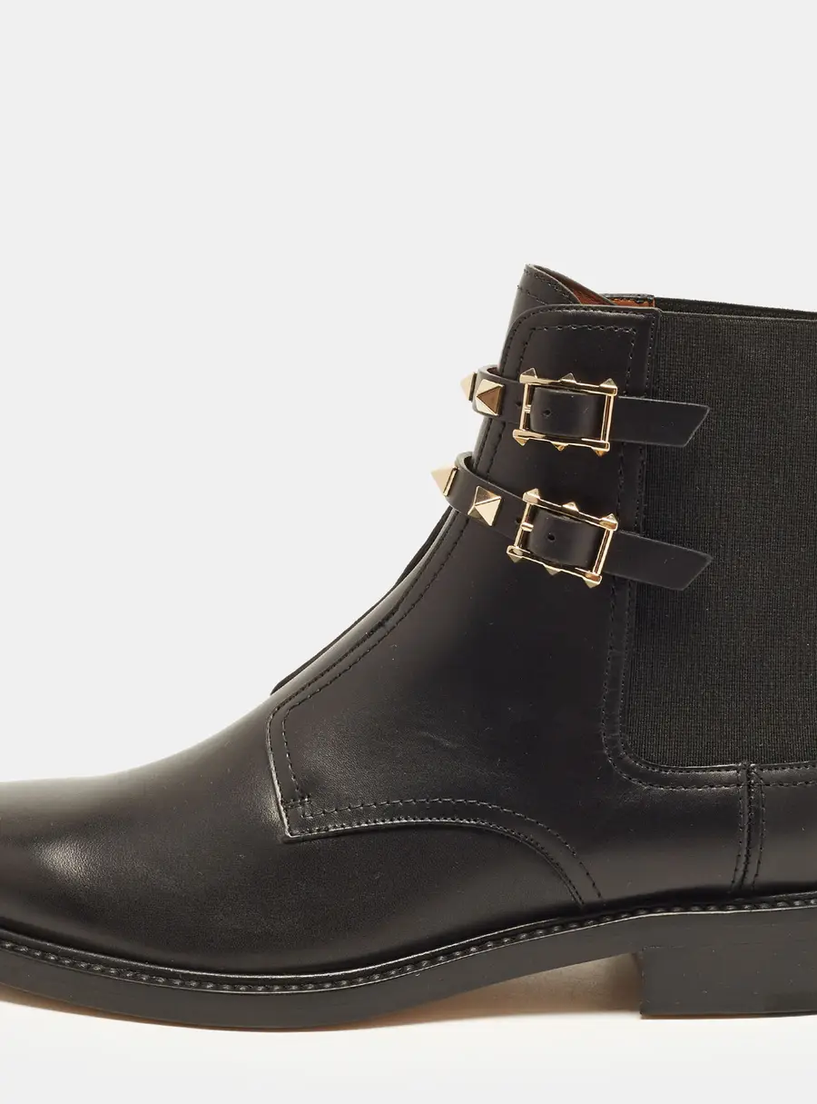 Valentino Rockstud Size 37.5 Black Leather Ankle Length Boots