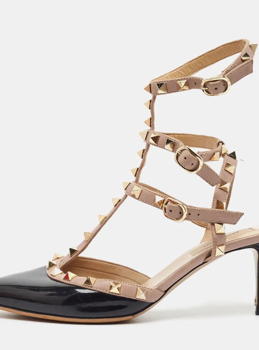 Valentino Rockstud Size 38 Black/Beige Leather and Patent Leather Pumps