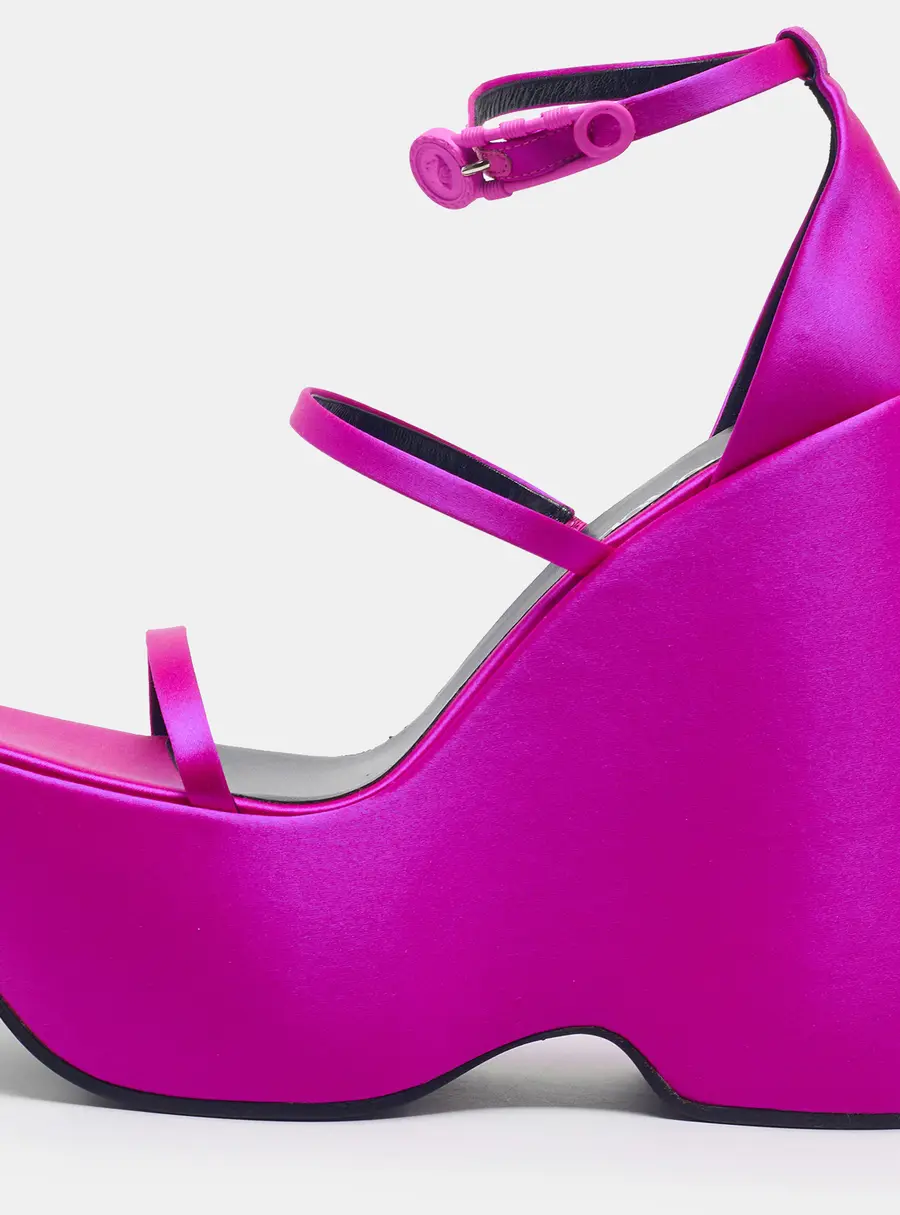 Versace Medusa Size 39 Pink Satin Platform Wedge Ankle Strap Sandals