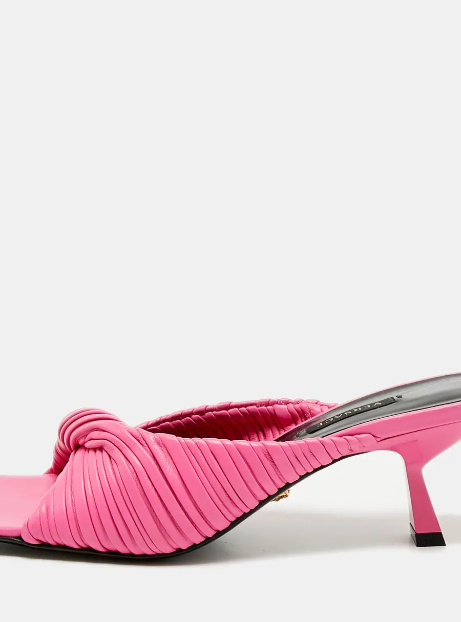 Versace V-Twist Size 38 Pink Pleated Leather Slide Sandals