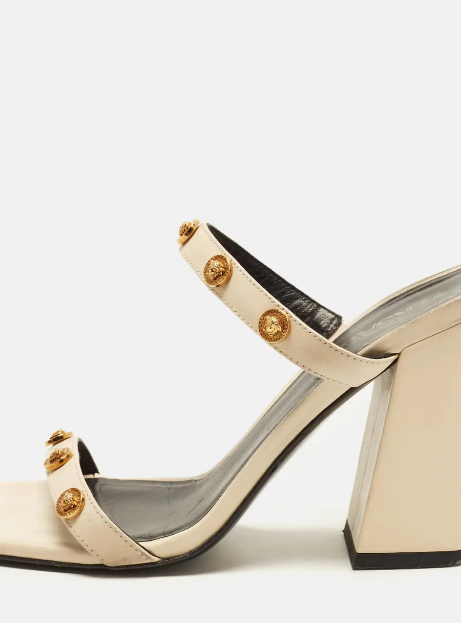 Versace Medusa Size 39 Cream Leather Studded Block Heel Slide Sandals