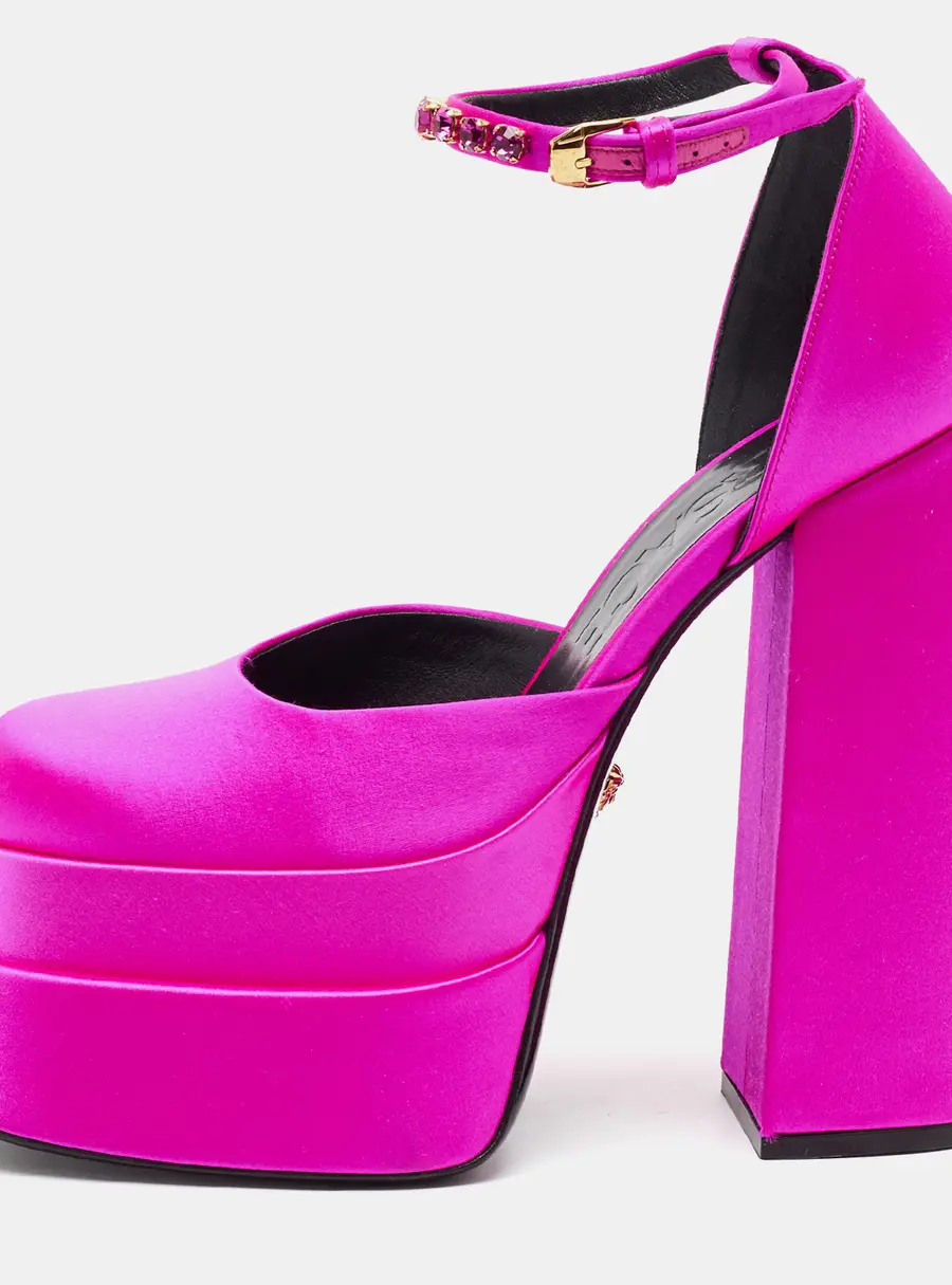 Versace Aevitas Size 38 Pink Satin Double Platform Pumps