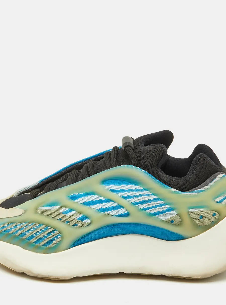 Yeezy x Adidas Blue/White Mesh and Rubber Boost 700 V3 Arzareth Sneakers Size 38