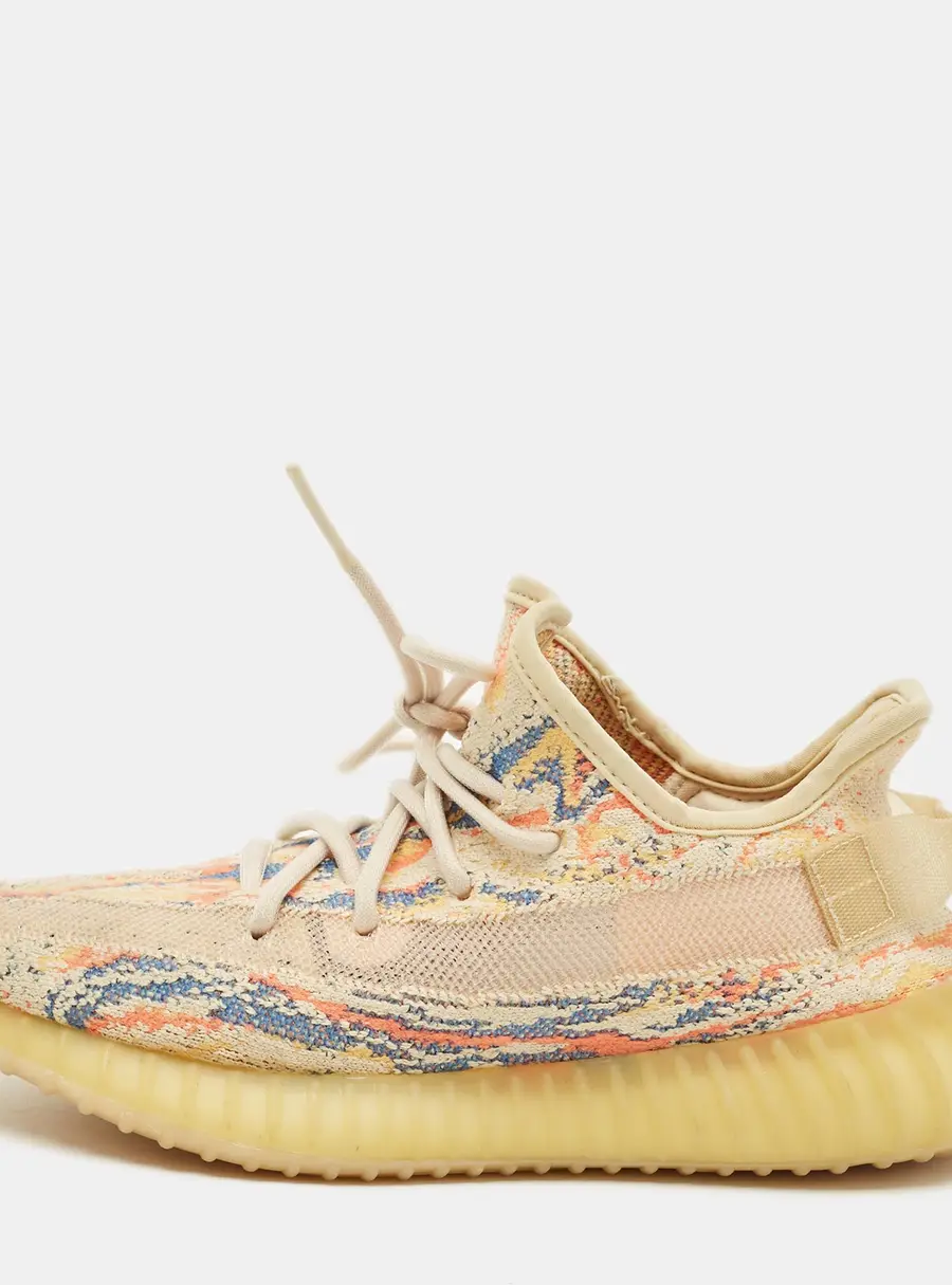 Yeezy x Adidas Boost 350 V2 Size 43.5 White Knit Fabric and Net Lace Up Sneakers