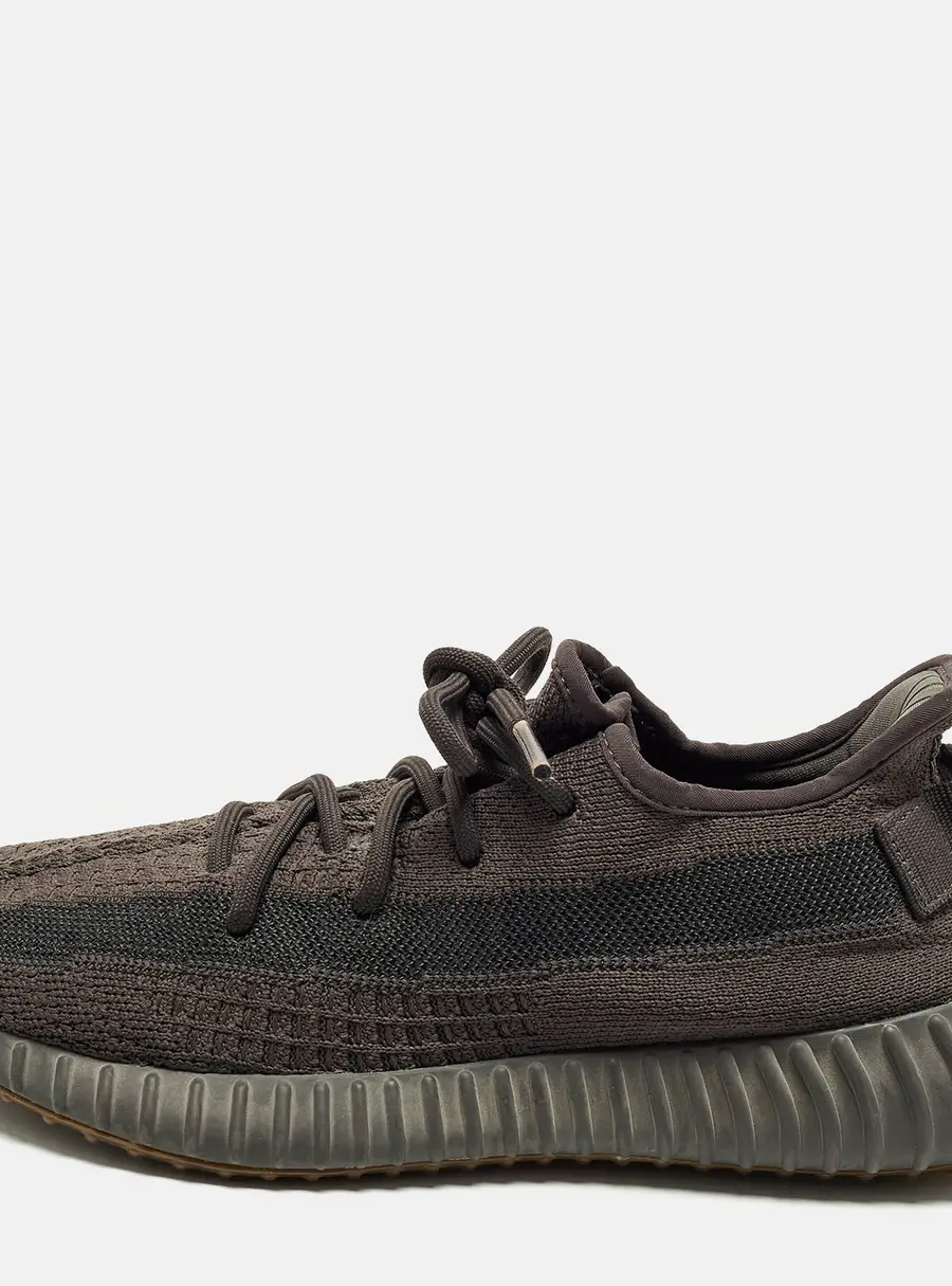 Yeezy x Adidas Boost 350 V2 Cinder Size 40 Grey Knit Fabric Low Top Sneakers