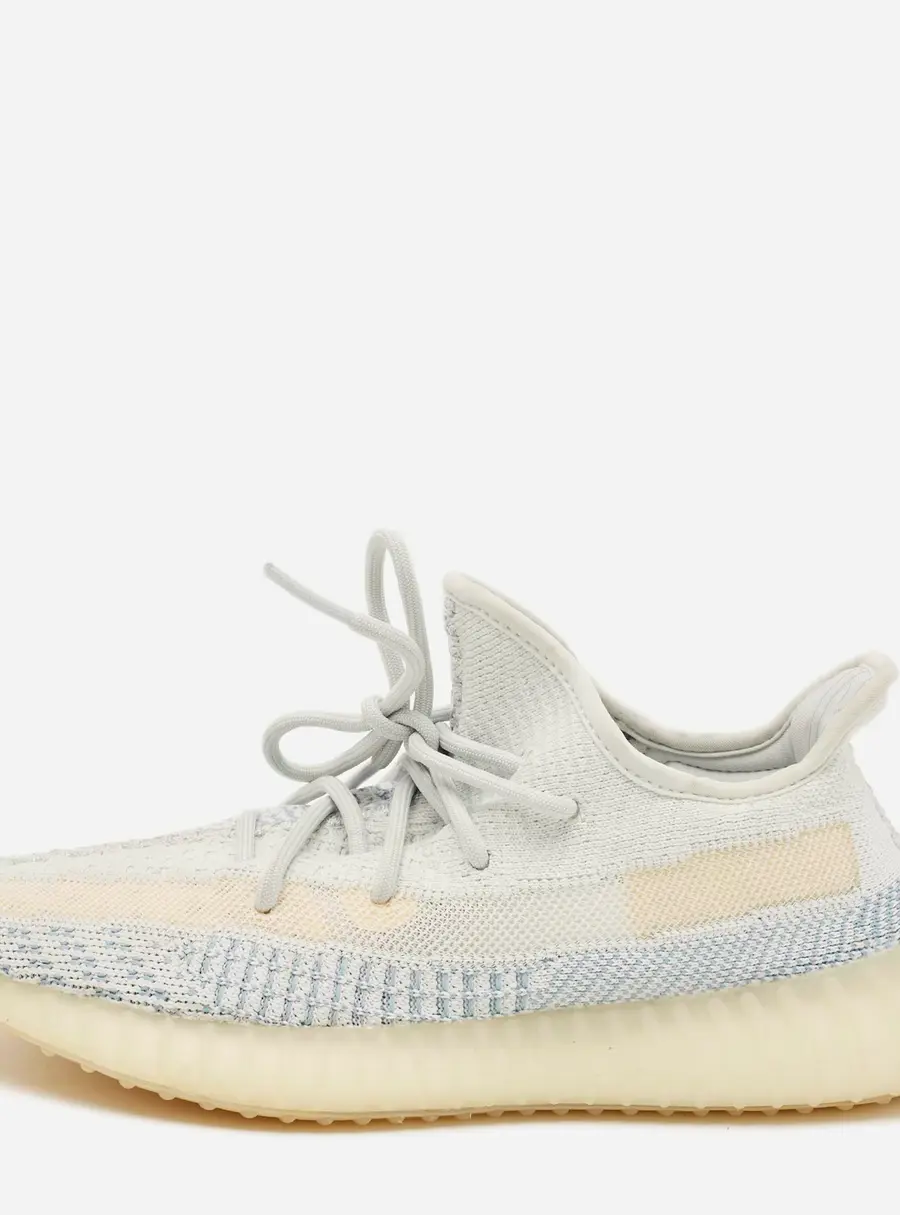 Yeezy x Adidas Boost 350 V2 Cloud White (Non-Reflective) Size 40 2/3 Blue Knit Fabric Low Top Sneakers