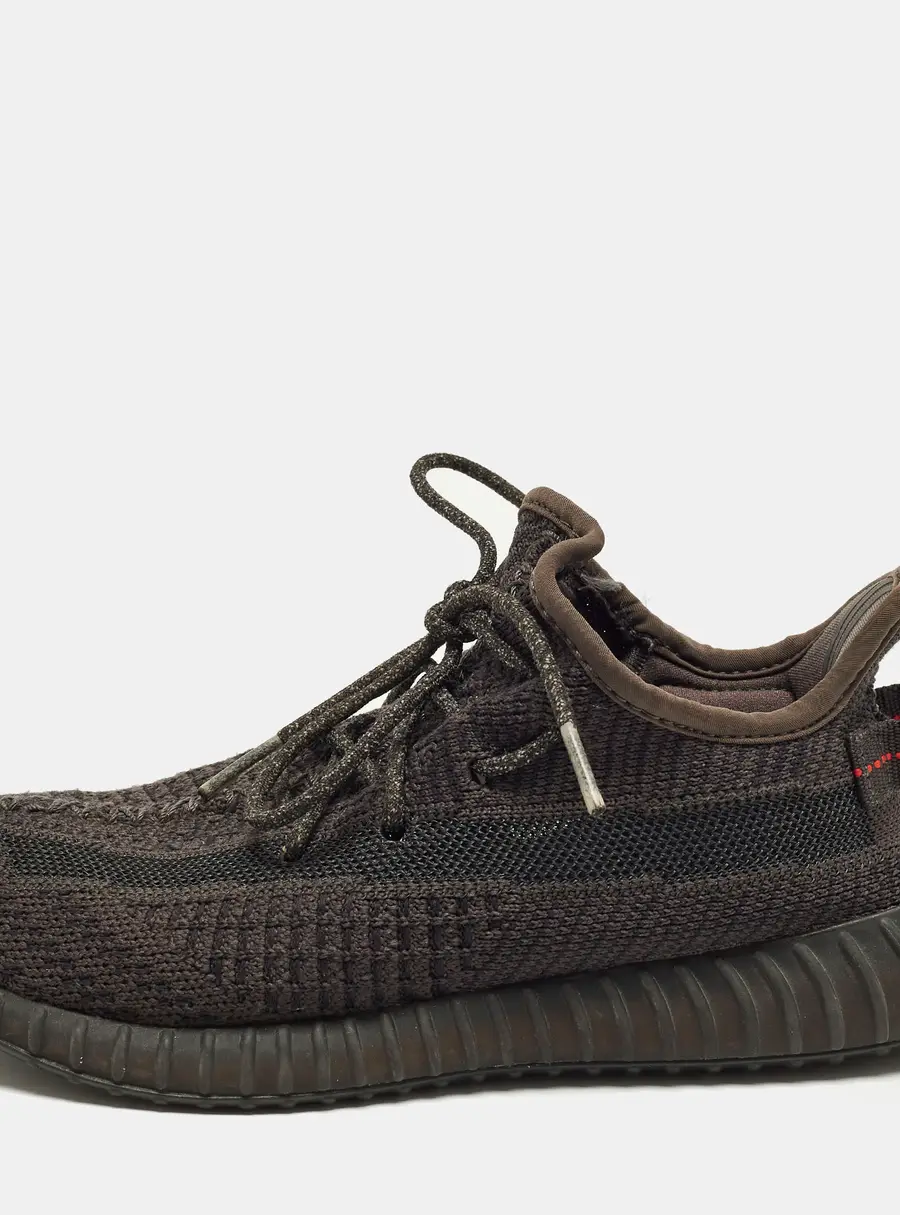 Yeezy x Adidas Boost 350 V2 Size 34 Grey Knit Fabric Low Top Sneakers