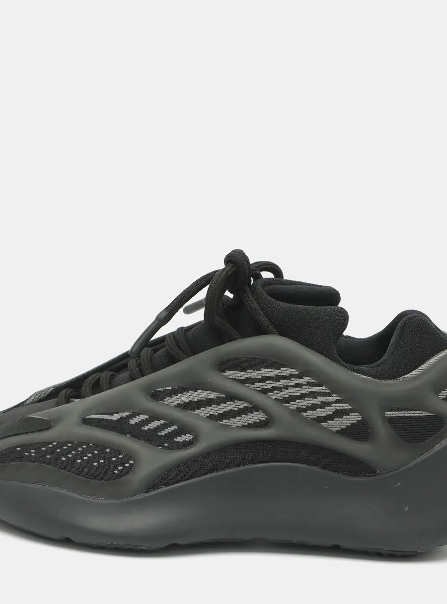 Yeezy x Adidas 'Alvah' 700 V3 Size 38 Black Knit Fabric and Mesh Low Top Sneakers